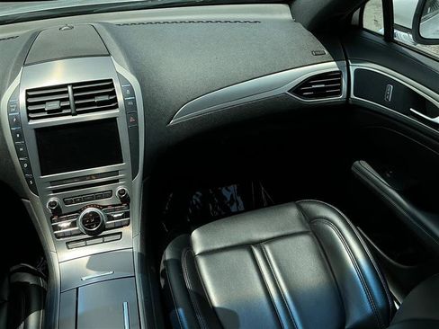 Used 2017 Lincoln MKZ Premiere image 14