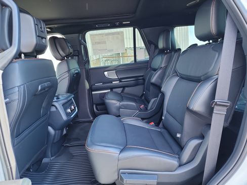 New 2026 Ford Expedition Tremor image 7