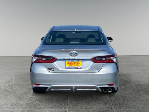 Used 2023 Toyota Camry SE image 4