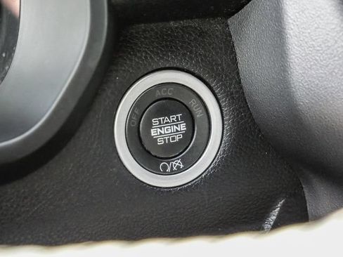 Used 2024 RAM 2500 Big Horn w/ Protection Group AWD/4WD image 31