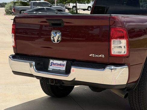 Used 2020 RAM 2500 Tradesman w/ Chrome Appearance Group AWD/4WD image 6