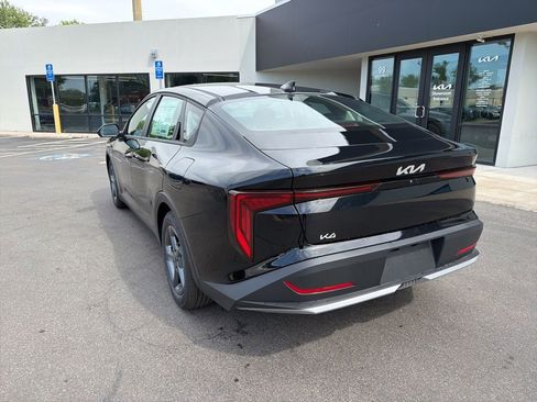New 2026 Kia K4 FWD image 10
