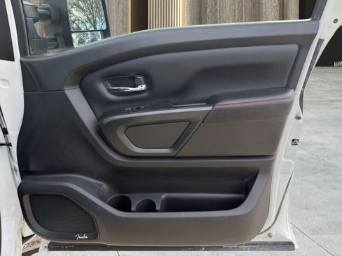 Used 2021 Nissan Titan PRO-4X w/ Pro-4x Convenience Package image 65