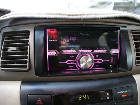 Used 2006 Toyota Corolla CE image 13