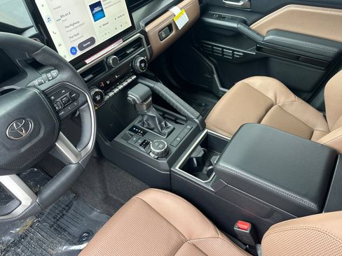 New 2026 Toyota 4Runner Limited AWD/4WD image 7