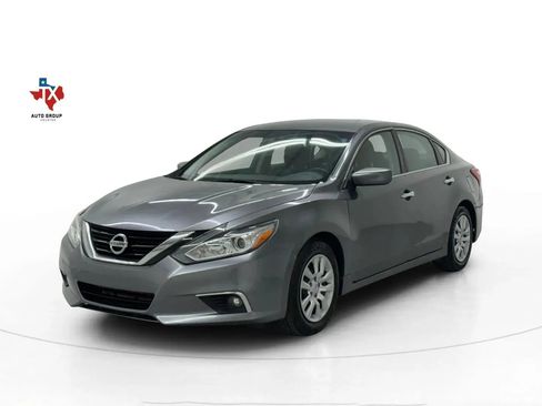 Used 2017 Nissan Altima 2.5 S w/ Power Driver Seat Package image 5