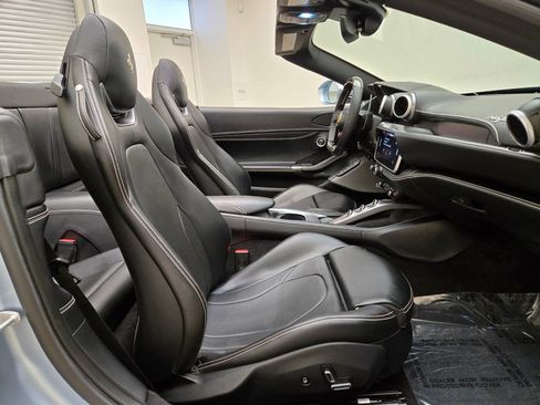 Used 2022 Ferrari Portofino M RWD image 25