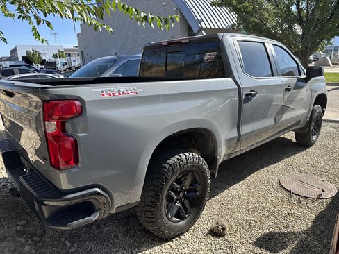 Used 2024 Chevrolet Silverado 1500 LT Trail Boss w/ Convenience Package II AWD/4WD image 3