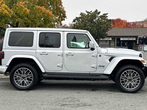 Used 2024 Jeep Wrangler High Altitude image 7