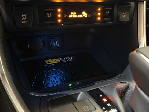 Certified 2025 Toyota RAV4 XSE image 25