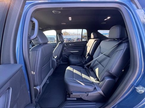 New 2026 Chevrolet Traverse LT w/ LPO, Floor Liner Package image 9