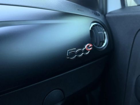 Used 2017 FIAT 500 e image 30
