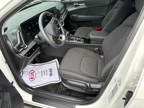 Certified 2023 Kia Sportage LX FWD image 19