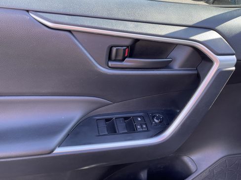 Certified 2024 Toyota RAV4 LE AWD/4WD image 15