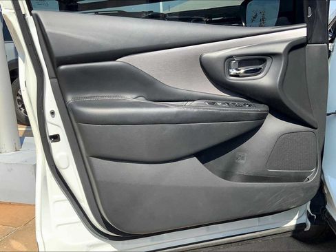Used 2024 Nissan Murano SV w/ SV Midnight Edition Package AWD/4WD image 10