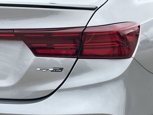 Used 2023 Kia Forte GT-Line w/ GT-Line Premium Package FWD image 6