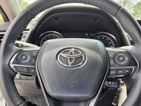 Used 2023 Toyota Camry SE image 13