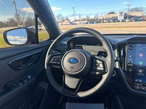 Used 2025 Subaru Forester Premium image 31