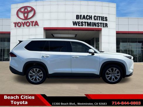 Certified 2025 Toyota Grand Highlander AWD Hybrid image 13