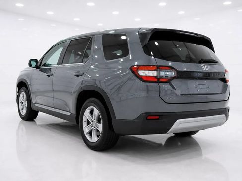 Used 2024 Honda Pilot EX-L image 3
