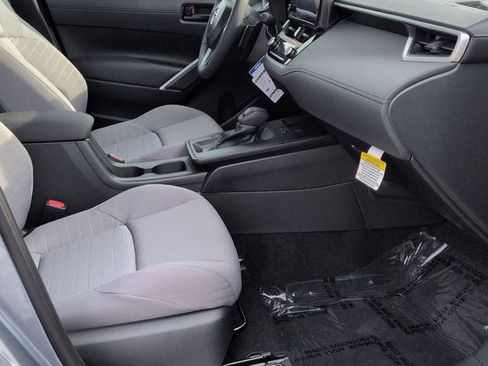 Certified 2026 Toyota Corolla Cross SE image 29