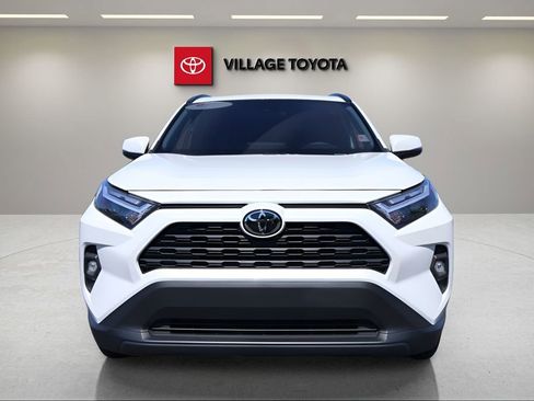 Certified 2025 Toyota RAV4 XLE Premium image 8