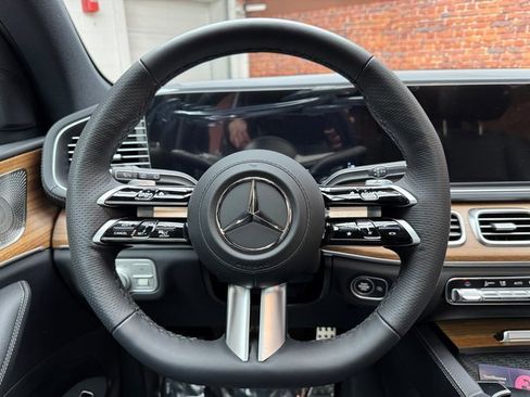 New 2025 Mercedes-Benz GLS 450 4MATIC image 14