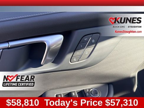 New 2026 Buick Enclave Sport Touring w/ Power Package image 21