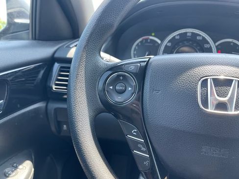 Used 2016 Honda Accord LX image 15