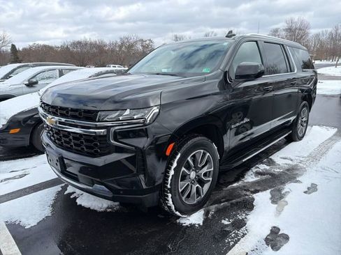 Used 2023 Chevrolet Suburban LS w/ Driver Alert Package image 32
