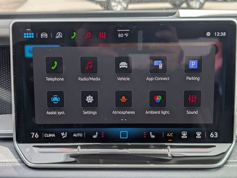 New 2026 Volkswagen Tiguan SE image 20