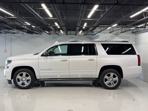Used 2018 Chevrolet Suburban Premier AWD/4WD image 4