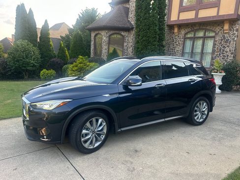 Used 2021 INFINITI QX50 Luxe w/ Cargo Package AWD/4WD image 2