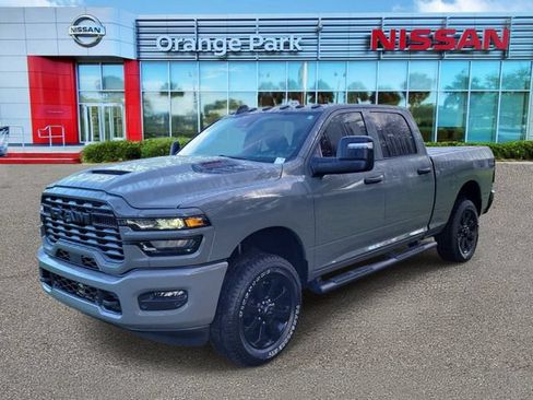 Used 2026 RAM 2500 Tradesman AWD/4WD image 4