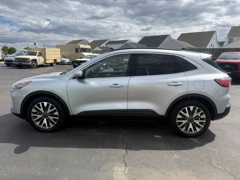 Used 2020 Ford Escape Titanium AWD/4WD image 6