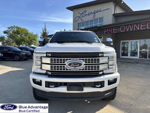 Used 2019 Ford F250 Platinum w/ Platinum Ultimate Package image 4
