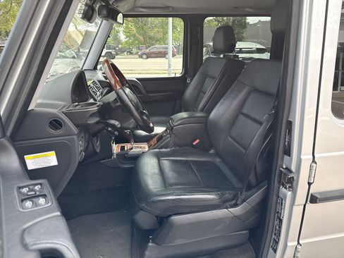 Used 2010 Mercedes-Benz G 550 image 12
