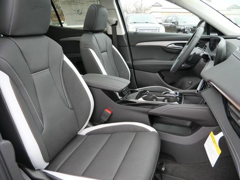 New 2026 Buick Envision Sport Touring image 24