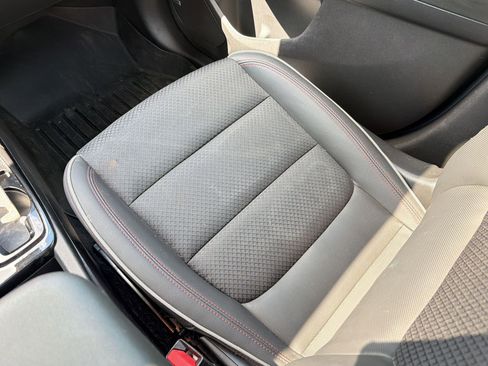 Used 2021 Chevrolet TrailBlazer RS w/ Sun and Liftgate Package image 31