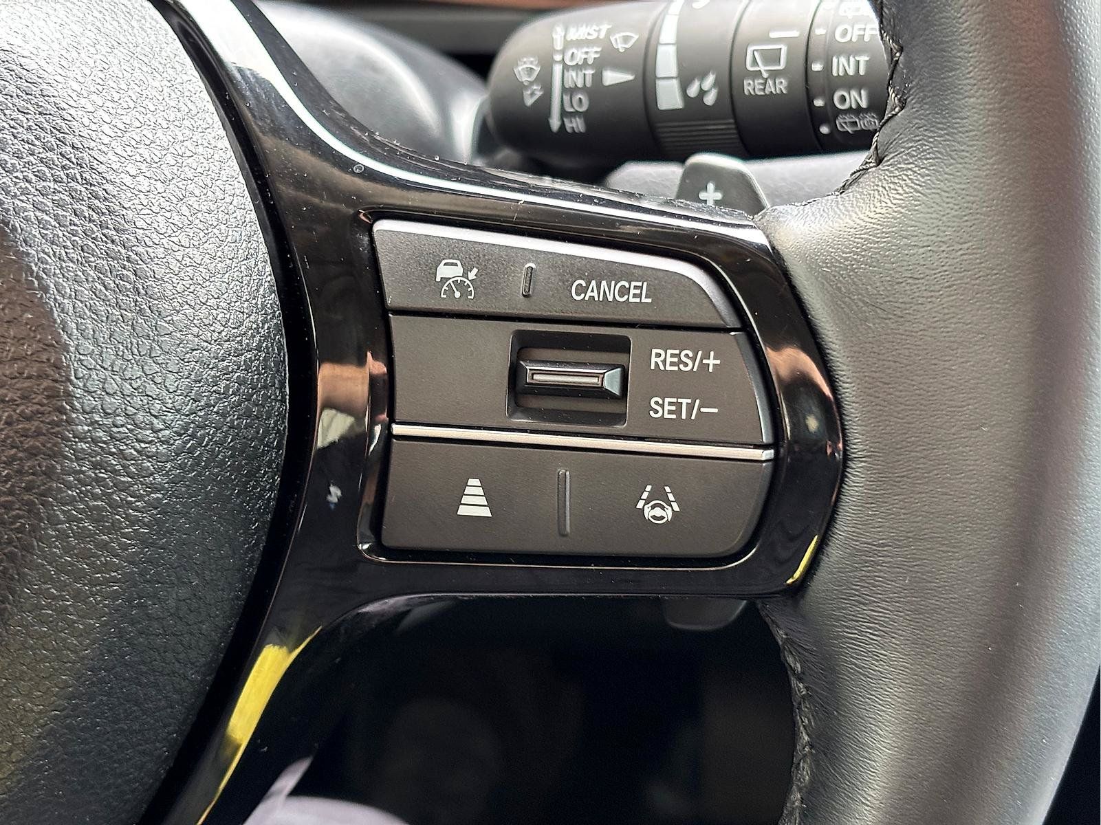 Certified 2025 Honda Pilot Touring image 36