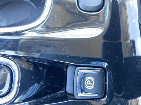Used 2023 Buick Envision Essence FWD image 48