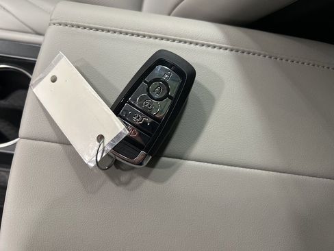 New 2026 Lincoln Nautilus Premier w/ Equipment Group 102A image 23