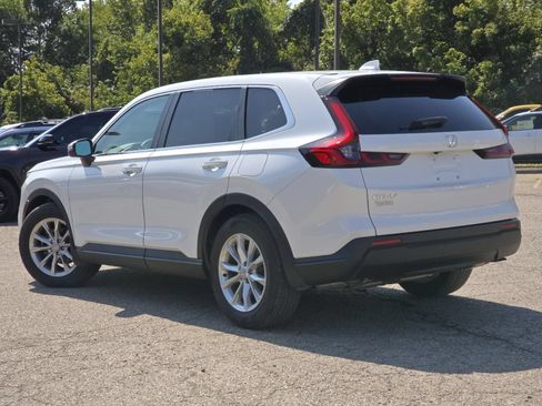 Used 2024 Honda CR-V EX image 16