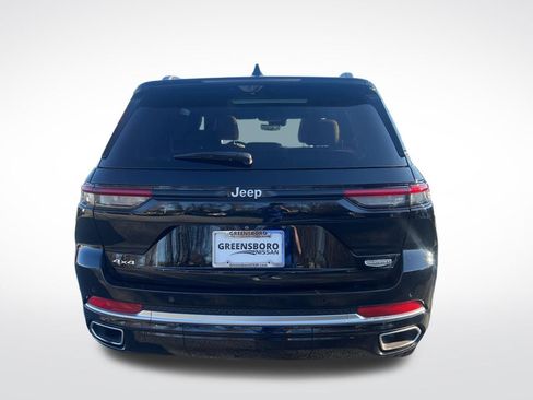 Used 2023 Jeep Grand Cherokee Summit image 4
