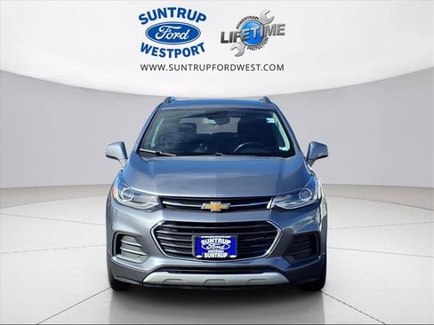 Used 2019 Chevrolet Trax LT w/ LT Convenience Package image 28