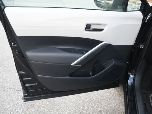 New 2026 Toyota Corolla Cross L image 5