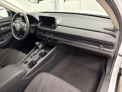 Certified 2025 Honda Accord SE image 24