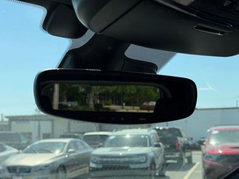 Used 2018 Jeep Grand Cherokee Overland image 27