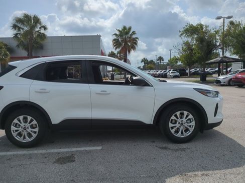 Used 2024 Ford Escape Active w/ Tech Pack #1 FWD image 4