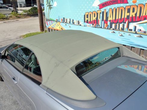 Used 2005 BMW 645Ci Convertible RWD image 9